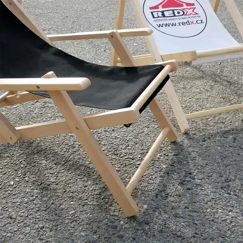 Skládací plážové lehátko