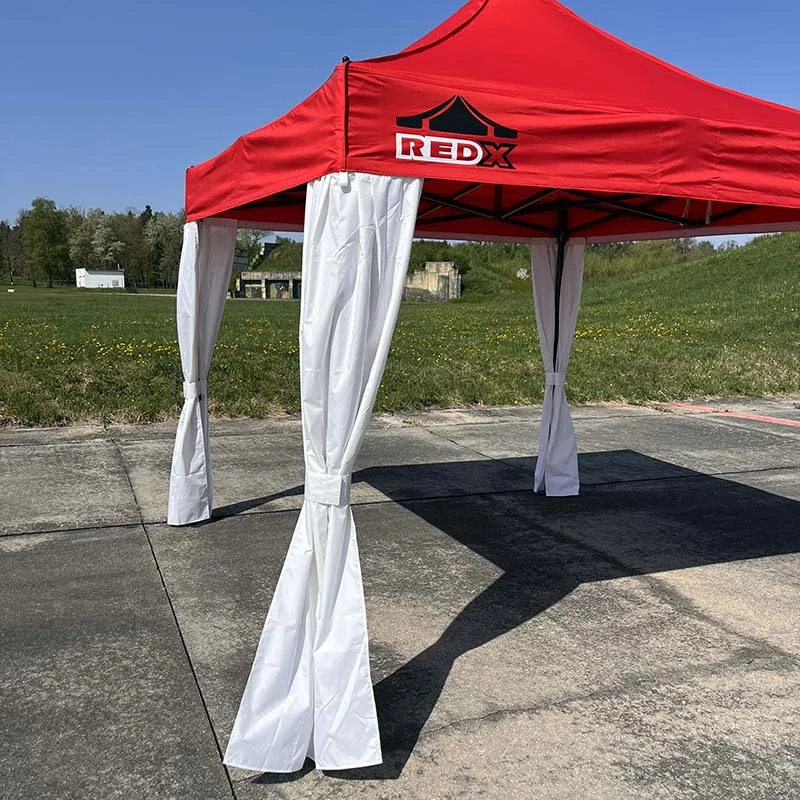 Závěs pro zakrytí nohou párty stanu