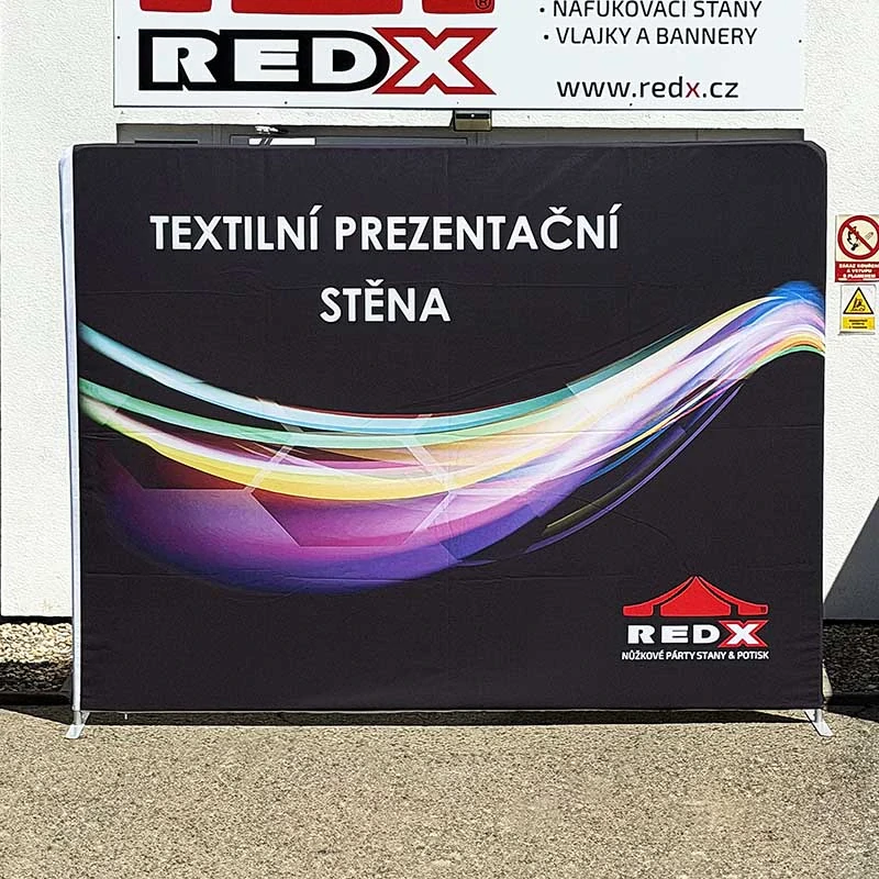 Textilní reklamní stěna