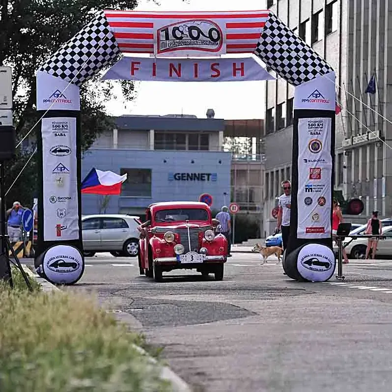 Nafukovací pneumatická vzduchotěsná reklamní brána RedX®