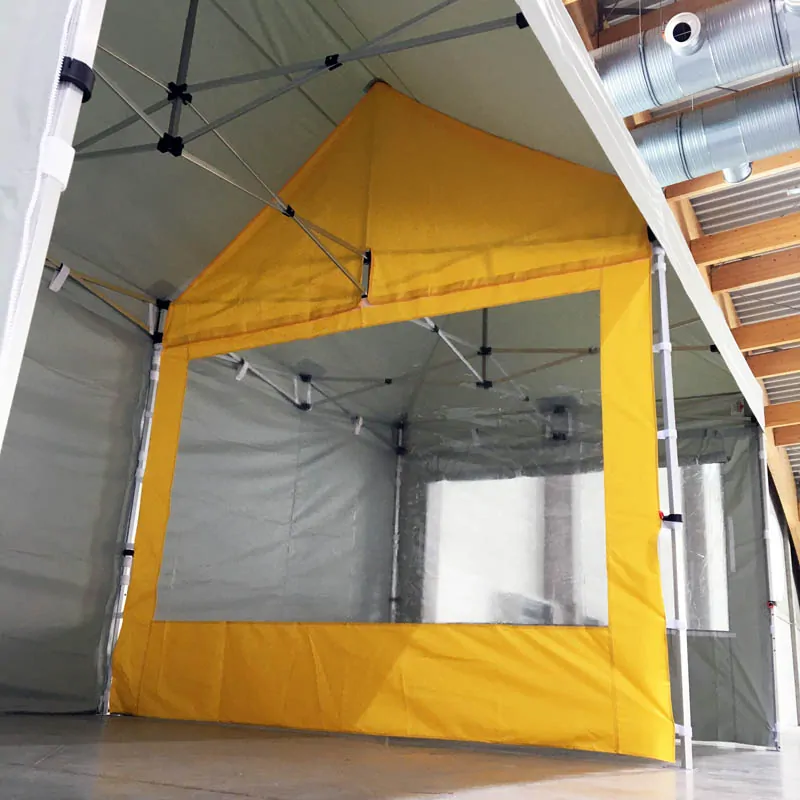 Dělící stěna pro nůžkové stany